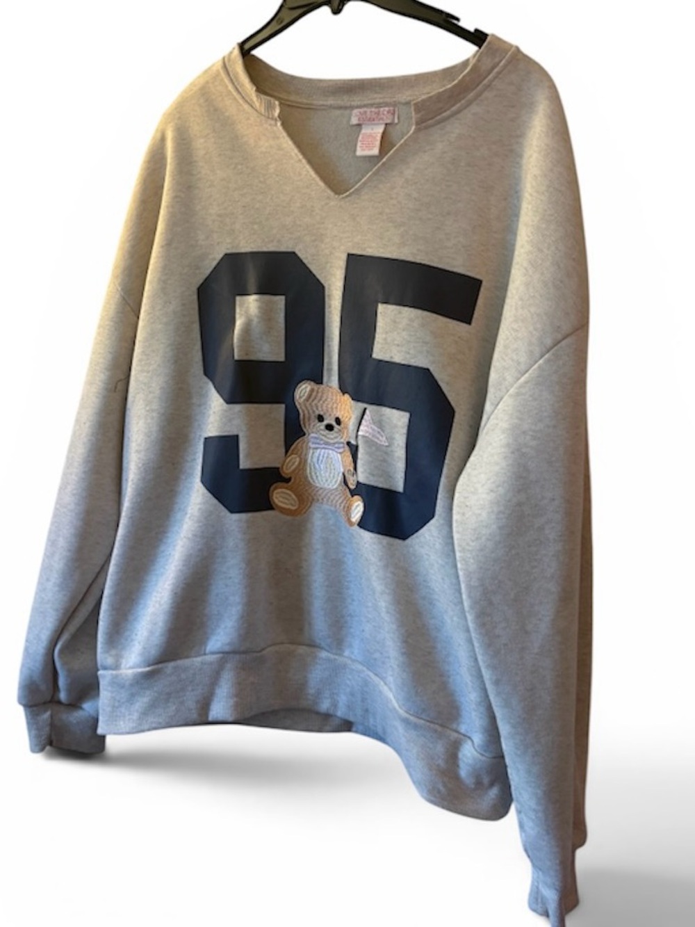 Gray Men's Sweatshirt with Navy '95' and Teddy Patch